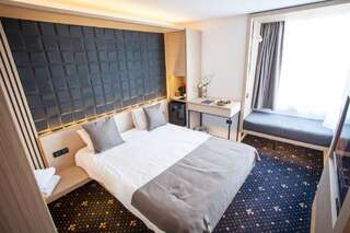 Отель Aqvatonic Hotel - Steaua de Mare Эфорие-Норд Двухместный номер Делюкс с 1 кроватью и боковым видом на море-1